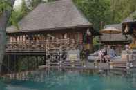 สระว่ายน้ำ Four Seasons Tented Camp Golden Triangle