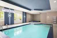 Swimming Pool Days Inn & Suites by Wyndham Collingwood