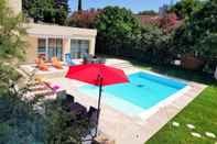 Swimming Pool The Originals City, Hôtel Costières, Nîmes