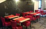 Restaurant 5 ibis Styles Rouen Val De Reuil