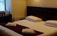 Bilik Tidur 2 The Brent Hotel