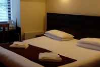 Kamar Tidur The Brent Hotel