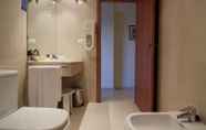 In-room Bathroom 5 Hotel Playas de Torrevieja