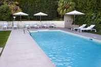 Swimming Pool Grand Hotel Passetto