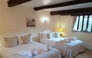 Kamar Tidur 4 Bickleigh Castle Hotel