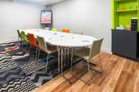 Functional Hall ibis Styles Deauville Centre