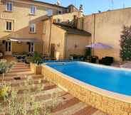 Swimming Pool 4 la Bastide