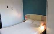 Bedroom 4 hotelF1 Lyon Bourgoin-Jallieu