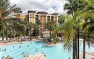 Kolam Renang 5 Floridays Resort Orlando