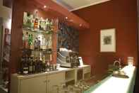 Bar, Kafe, dan Lounge Hotel Urbani