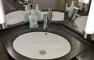 In-room Bathroom 6 Hotel DEMAS Garni