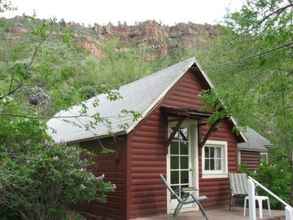 Bangunan 4 Stone Mountain Lodge and Cabins