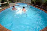 Kolam Renang Voyager Apartments Taupo