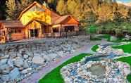 Bangunan 4 Mount Princeton Hot Springs Resort