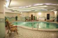 Swimming Pool Bilek Istanbul Hotel