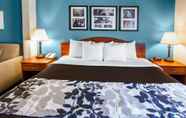 Kamar Tidur 6 Sleep Inn & Suites