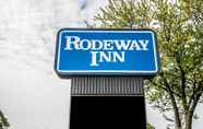 Bangunan 2 Rodeway Inn