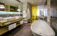 In-room Bathroom 7 Hotel Therme Meran - Terme Merano