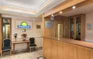 Lobi 3 Days Inn by Wyndham London Hyde Park