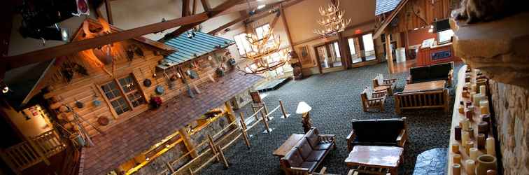 Lobby Great Wolf Lodge Niagara Falls