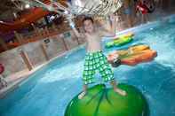 สระว่ายน้ำ Great Wolf Lodge Niagara Falls