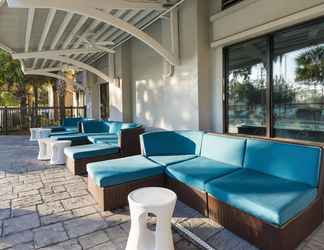 Lobby 2 SpringHill Suites by Marriott Fort Myers Airport