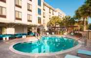 Kolam Renang 3 SpringHill Suites by Marriott Fort Myers Airport