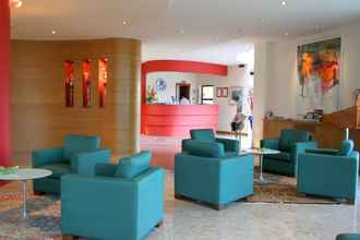 Lobi 4 Luna Hotel Motel Airport