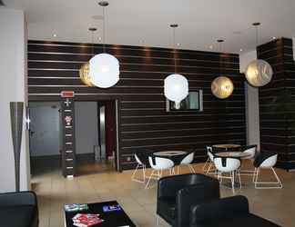 Lobby 2 iH Hotels Milano Gioia