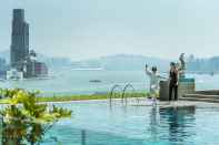 Kolam Renang Four Seasons Hotel Hong Kong