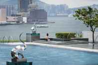 Swimming Pool Four Seasons Hotel Hong Kong