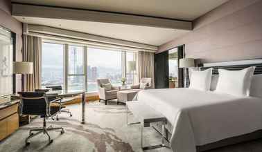 Kamar Tidur 4 Four Seasons Hotel Hong Kong