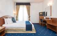 Bedroom 2 LHP Napoli Palace & spa