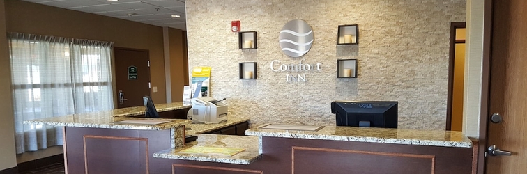 Lobi Comfort Inn & Suites Near University of Wyoming