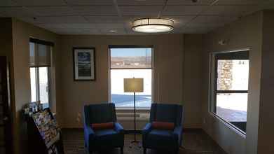 Lobby 4 Comfort Inn & Suites Near University of Wyoming
