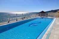 Swimming Pool Hotel Perla Marina