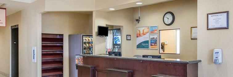 Lobby Comfort Inn Sturgeon Falls