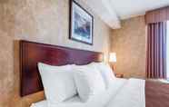 Bedroom 6 Comfort Inn Sturgeon Falls