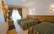 ห้องนอน 6 Real Caparica Hotel