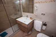 In-room Bathroom Hotel Portoconte