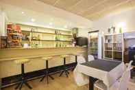 Bar, Cafe and Lounge Hostal Bonany