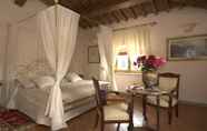 Bedroom 2 Villa Olmi Firenze