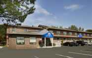 Exterior 5 Canadas Best Value Inn Richmond Hill Toronto N