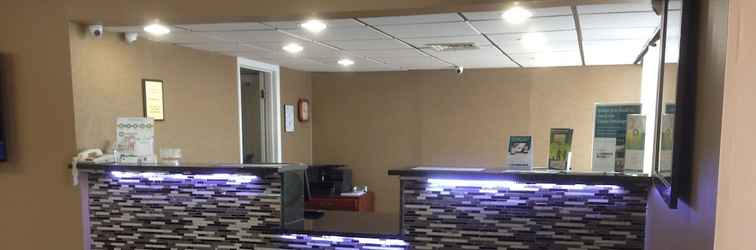 Lobi Quality Inn & Suites