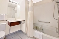 In-room Bathroom Super 8 by Wyndham Keystone/Mt. Rushmore