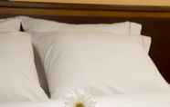 Bedroom 7 Holiday Inn Express Hotel & Suites Tehachapi, an IHG Hotel