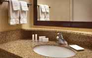 In-room Bathroom 4 SpringHill Suites by Marriott Salt Lake City Downtown