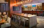 Bar, Kafe, dan Lounge 6 Newport News Marriott at City Center