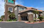 Exterior 6 La Quinta Inn & Suites by Wyndham Manteca - Ripon