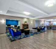 Lobby 7 La Quinta Inn & Suites by Wyndham Manteca - Ripon